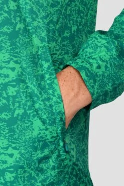 Alto Printed Jacket - Mountain Meadow/Deep Sea -Sport Wear Daily Store ALTO PRINTED JACKET MOUNTAIN MEADOW DEEP SEA sleeve detail