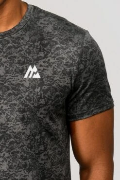 Alto Printed T-Shirt - Jet Grey/Black -Sport Wear Daily Store ALTO PRINTED TEE BLACK JET GREY logo detail