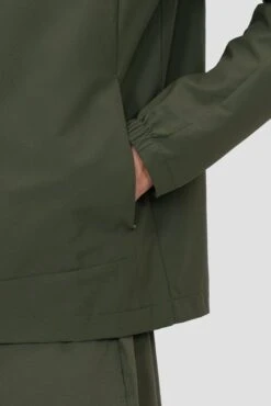 Base Windbreaker - Elm 13 Base Windbreaker - Elm -Sport Wear Daily Store BASE WINDBREAKER Deep depths sleeve