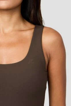 Form Tank - Cocoa -Sport Wear Daily Store Bhq6KRXTtzAU1 gKPSkoZ58v7O65ZseKxa d6GnauIY