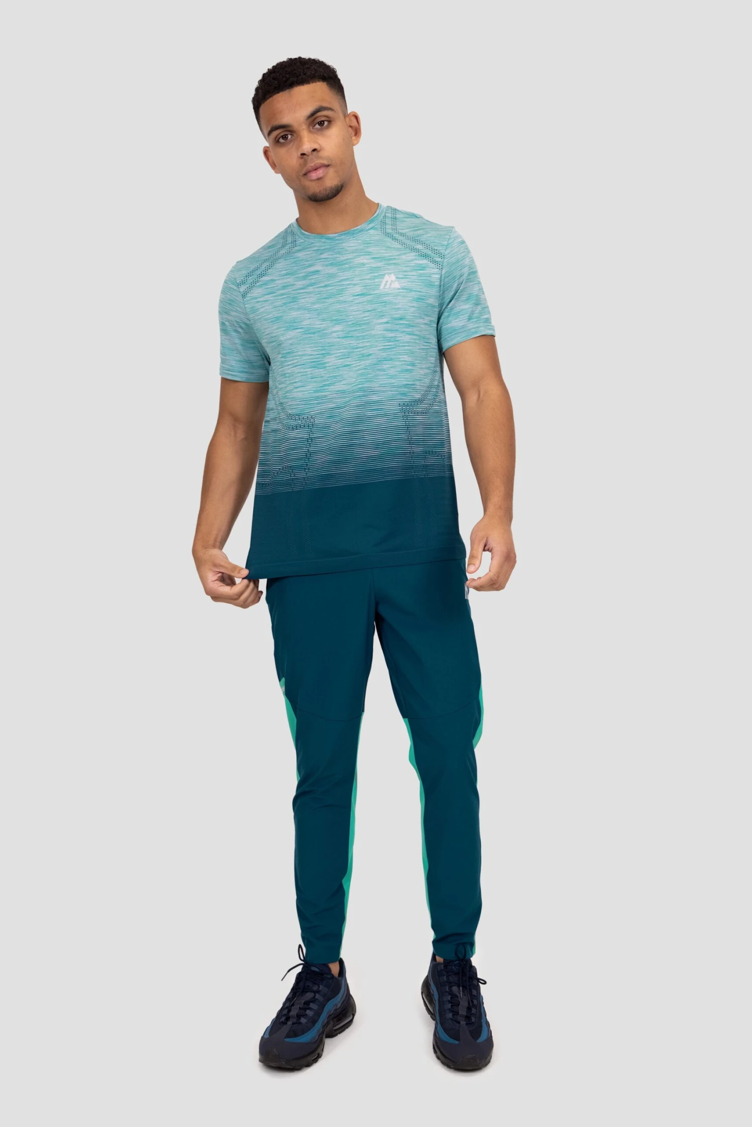 Vector Seamless T-Shirt - Aqua/Navy 5 Vector Seamless T-Shirt - Aqua/Navy - Image 3