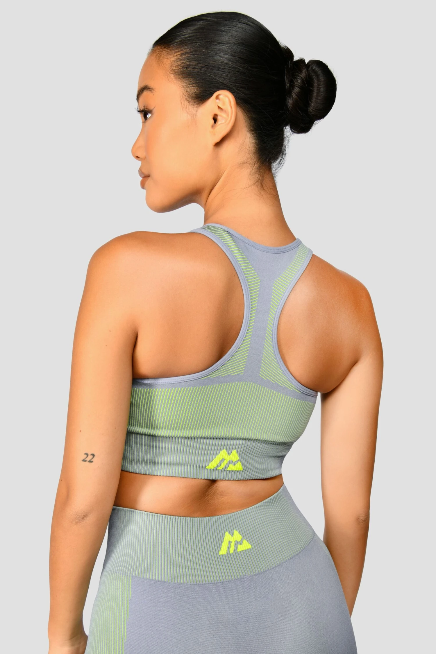 Energy 2.0 Seamless Bra Top - Cadet Grey/OG Neon 4 Energy 2.0 Seamless Bra Top - Cadet Grey/OG Neon - Image 2