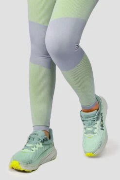 Energy 2.0 Seamless Legging - Cadet Grey/OG Neon 10 Energy 2.0 Seamless Legging - Cadet Grey/OG Neon -Sport Wear Daily Store Energy2.0SeamlessLegging CadetGrey OgNeon detail2
