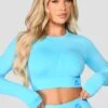 Evolve Seamless Crop - Neon Sky -Sport Wear Daily Store EvolveCoreSeamlessLsCrop NeonSky closefront