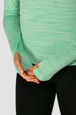 Women's Trail 2.0 1/4 Zip - Green Multi 13 Women's Trail 2.0 1/4 Zip - Green Multi -Sport Wear Daily Store FLORIDA KEYS ICE GREEN BROOK GREEN TRAIL 2.0 1 4 ZIP sleeve detail