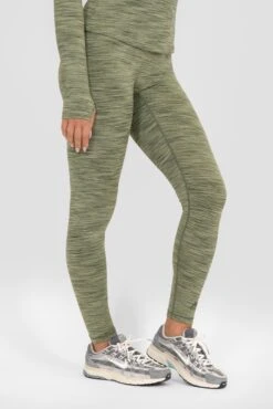 Icon Lite Legging - Khaki Multi -Sport Wear Daily Store ICON LITE LEGGING OIL GREEN FOUR LEAF CLOVER TEA Close Side Other