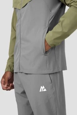 Swift Jacket - Fleck/Platinum Grey 13 Swift Jacket - Fleck/Platinum Grey -Sport Wear Daily Store IcyR1WlV9PPB 488 6XbB2e23 QpnSXZpAOJq3sbumQ