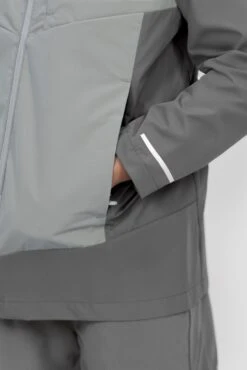 Boys Kodiak Windshell - Cement Grey/Platinum Grey 13 Boys Kodiak Windshell - Cement Grey/Platinum Grey -Sport Wear Daily Store KODIAK WINDSHELL CASTLEROCK MONUMENT Sleeve Detail