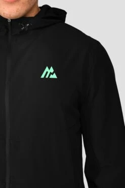 MTX Run Vital Windbreaker - Black 14 MTX Run Vital Windbreaker - Black -Sport Wear Daily Store MTX RUN VITAL WINDBREAKER BLACK logo detail