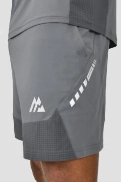 MTX Trail 2.0 Short - Cement Grey/Jet Grey -Sport Wear Daily Store MTX TRAIL 2.0 SHORT CEMENT GREY JET GREY logo detail