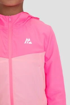 Girls Pace 2.0 Windbreaker - Fuchsia/Pink Sugar 15 Girls Pace 2.0 Windbreaker - Fuchsia/Pink Sugar -Sport Wear Daily Store PACE WINDBREAKER SUGAR PLUM Logo Close Up inc Zip v2