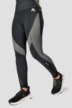 Power Panelled Legging - Black/Dark Slate Grey -Sport Wear Daily Store POWERPANELLEDLEGGING Black DarkSlate side