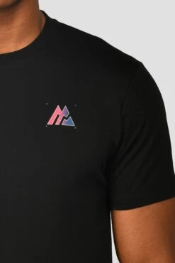 Radial T-Shirt - Black -Sport Wear Daily Store RADIAL TEE BLACK close logo detail