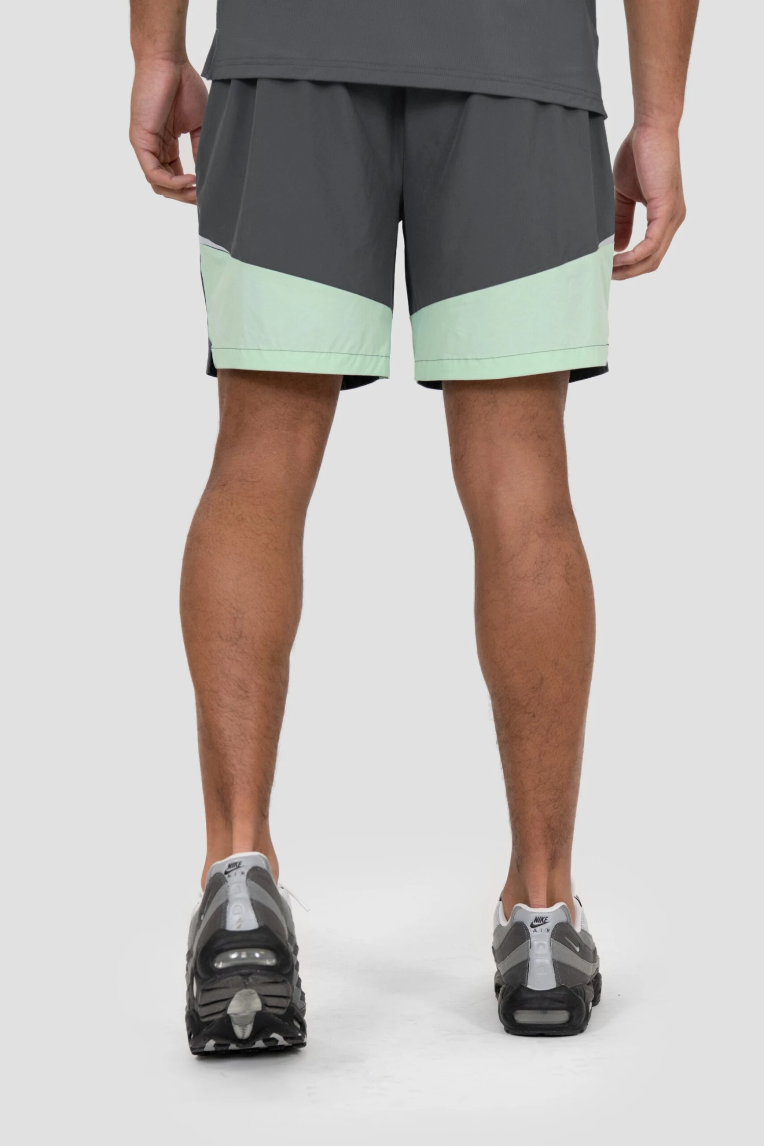 Surge 2.0 Short - Slate Grey/Sea Foam 6 Surge 2.0 Short - Slate Grey/Sea Foam - Image 4