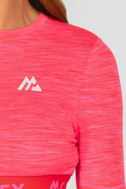 Trail Icon Long Sleeve Crop - Neon Pink/Red -Sport Wear Daily Store TRAIL ICON LS CROP NEON PINK MAGENTA PINK PUNCH SHOCKING PINK FIESTA RED logo detail