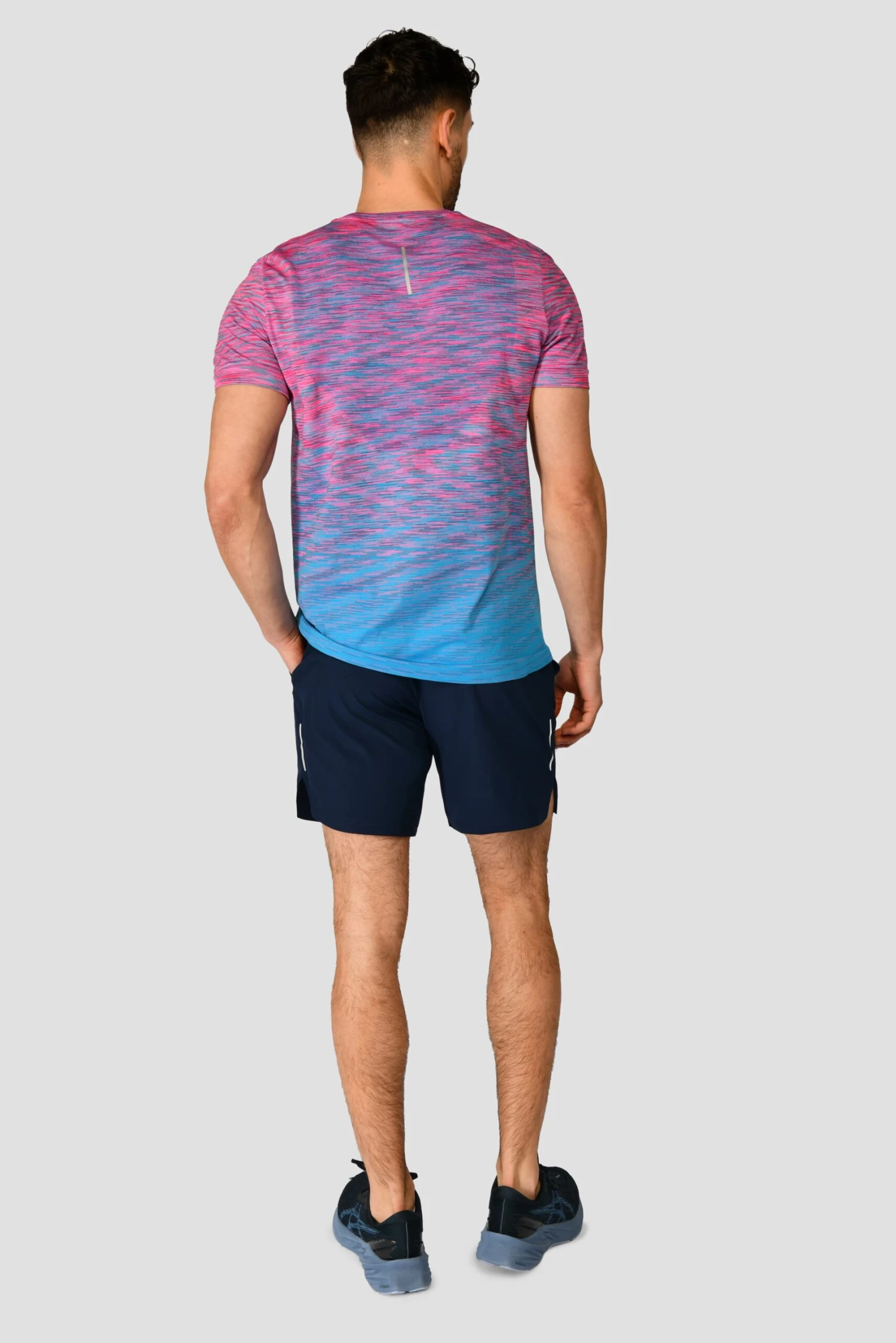 Trail Seamless T-Shirt - Pink/Blue 6 Trail Seamless T-Shirt - Pink/Blue - Image 4