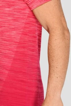 Trail Seamless T-Shirt - Hibiscus/Rouge -Sport Wear Daily Store TRAIL SEAMLESS TEE HIBISCUS ROUGE seamless detail