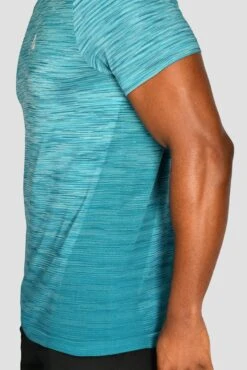 Trail Seamless T-Shirt - Neon Blue/Maya Blue 13 Trail Seamless T-Shirt - Neon Blue/Maya Blue -Sport Wear Daily Store TRAIL SEAMLESS TEE NEON BLUE MAYA BLUE Seamless detail