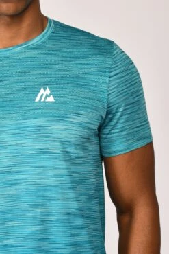 Trail Seamless T-Shirt - Neon Blue/Maya Blue 12 Trail Seamless T-Shirt - Neon Blue/Maya Blue -Sport Wear Daily Store TRAIL SEAMLESS TEE NEON BLUE MAYA BLUE logo detail