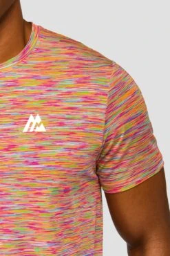 Trail 2.0 T-Shirt - Blue/Pink Multi -Sport Wear Daily Store TRAIL TEE ARCTIC BLUE NEON BLUE PINK MAGNET OG NEON logo detail