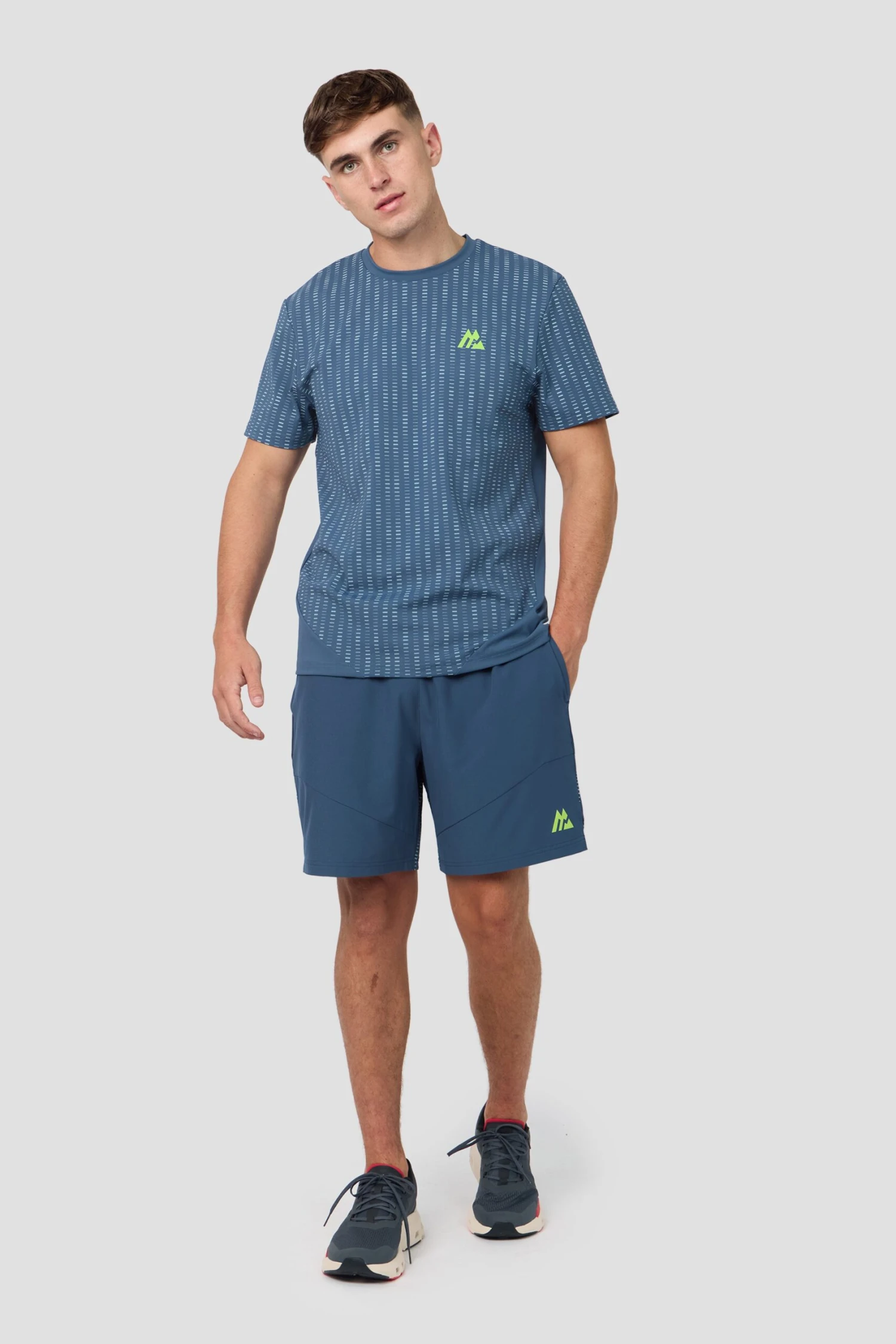 MTX Run Tempo T-Shirt - Naval 5 MTX Run Tempo T-Shirt - Naval - Image 3