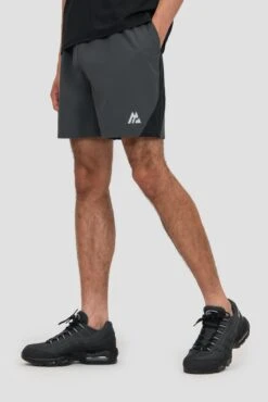 Vista Short - Asphalt/Black