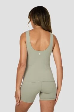 Form Tank - Herb 9 Form Tank - Herb -Sport Wear Daily Store VLP8RdOUvkKTdm9JuWF nZqpKk91imkyDcUifH4PW4E