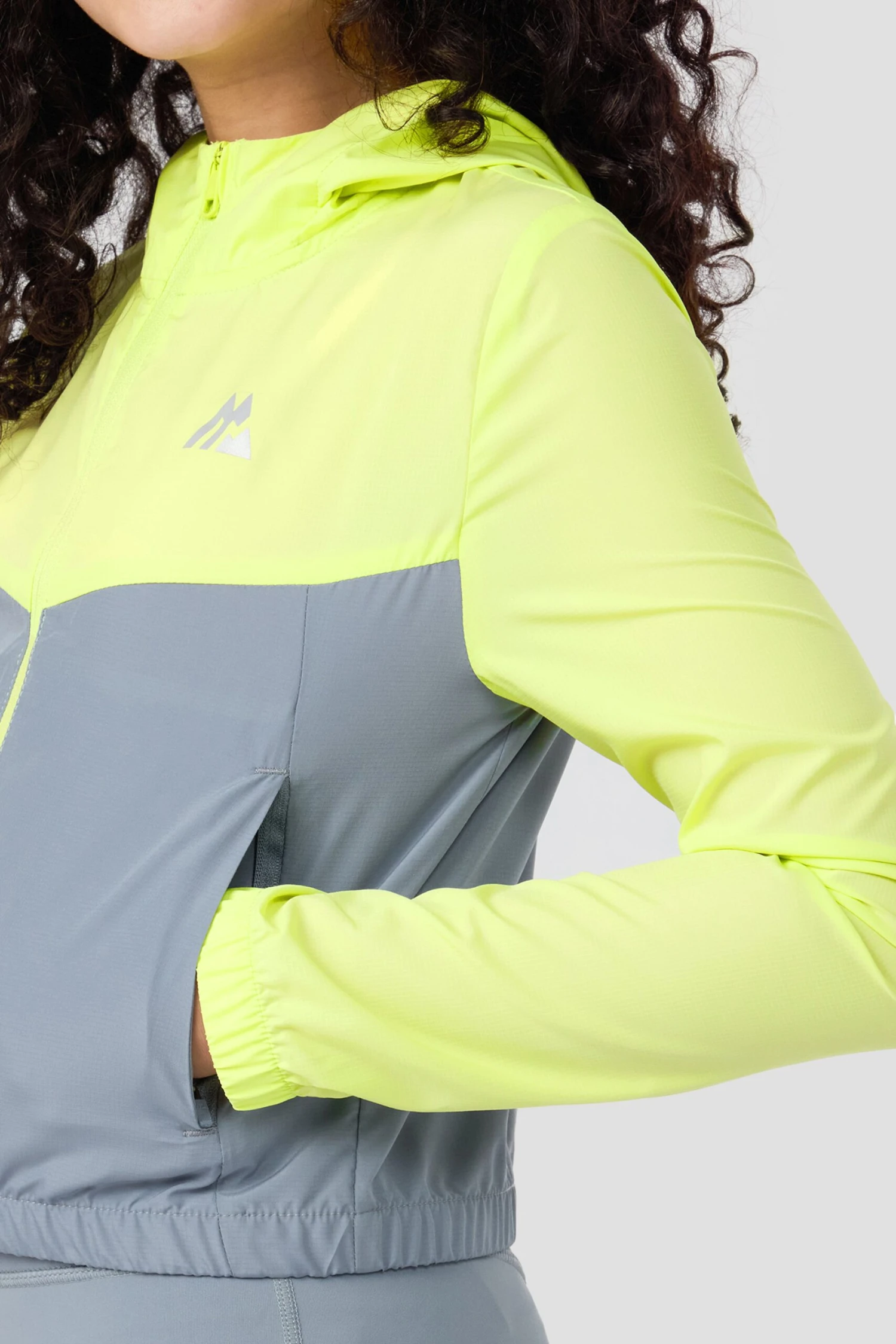 Girls Pace 2.0 Windbreaker - Citrus/Cadet Grey 8 Girls Pace 2.0 Windbreaker - Citrus/Cadet Grey - Image 6