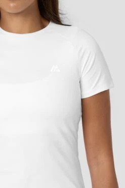 Form Baby T-Shirt - White -Sport Wear Daily Store n7MDolX5eapNqy3nEB7BqXWMfeWYxo9GhbOrIE9Ynso