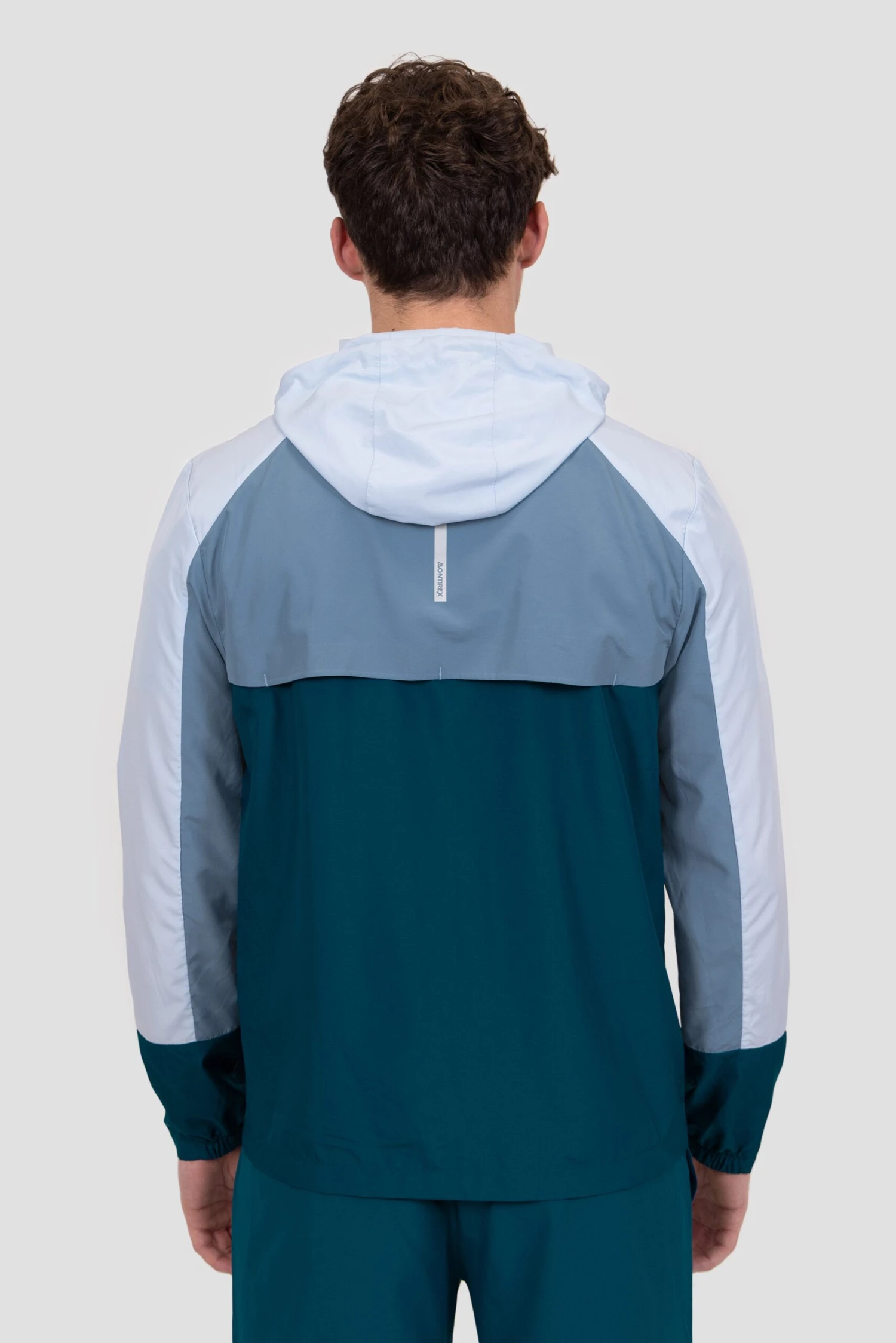 Breeze 2.0 Windbreaker - Summer Mist/Slate Blue/Abyssal 4 Breeze 2.0 Windbreaker - Summer Mist/Slate Blue/Abyssal - Image 2