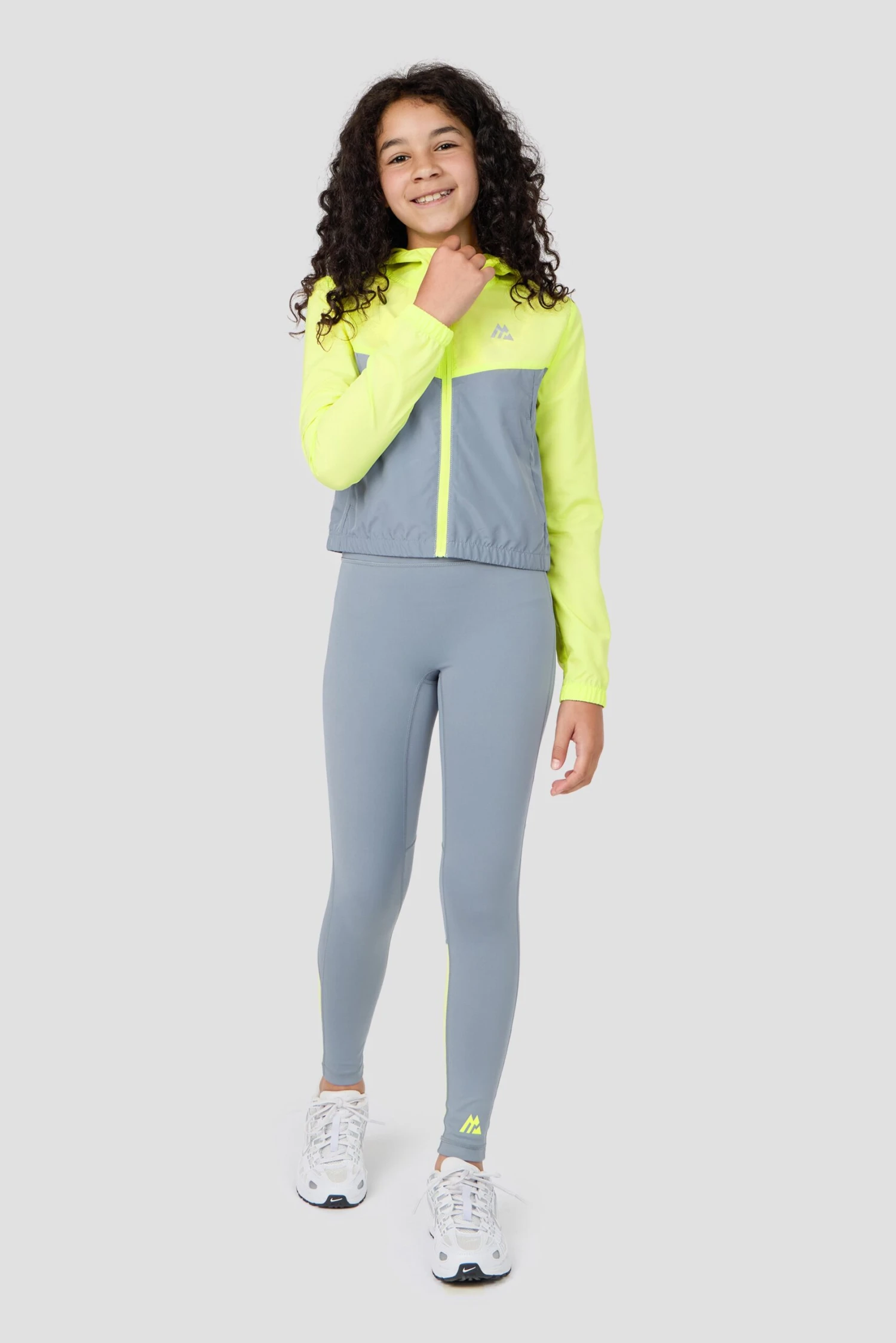 Girls Pace 2.0 Windbreaker - Citrus/Cadet Grey 5 Girls Pace 2.0 Windbreaker - Citrus/Cadet Grey - Image 3